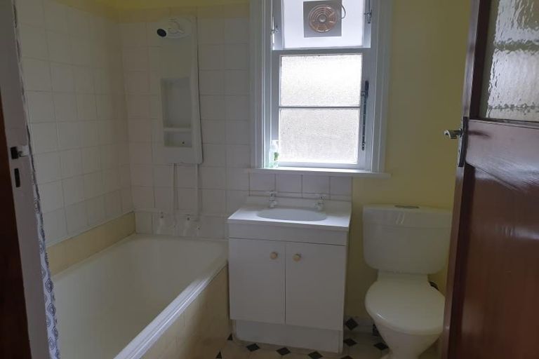 Photo of property in 7 Lewisville Terrace, Thorndon, Wellington, 6011