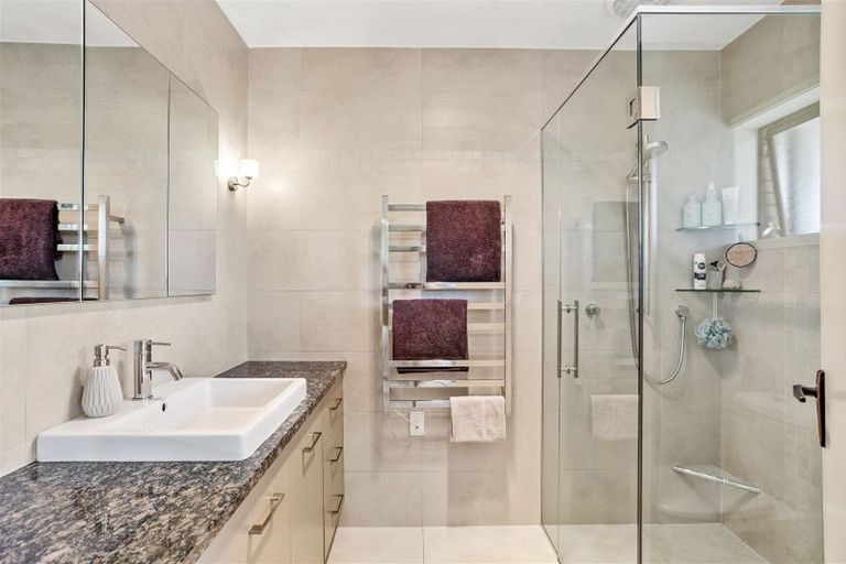 Photo of property in 38 Frank Evans Place, Henderson, Auckland, 0610