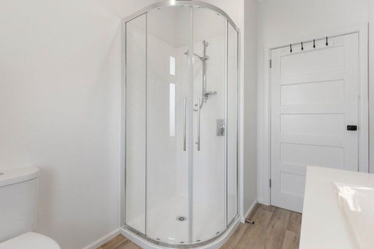 Photo of property in 2/503 Avenue Road East, Hastings, 4122