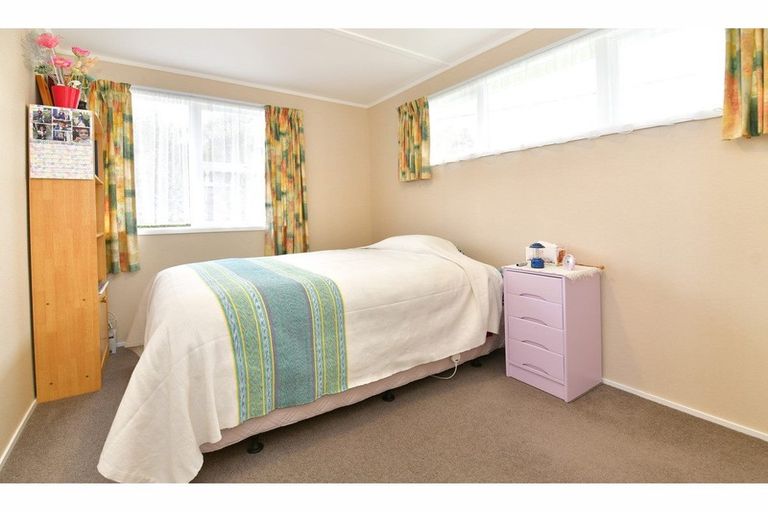 Photo of property in 31 Hillcrest Road, Hatfields Beach, Orewa, 0931