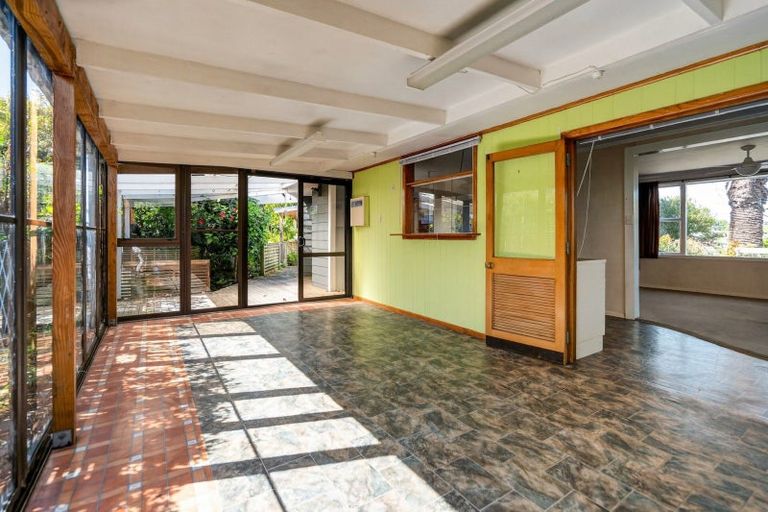 Photo of property in 35 Woodford Avenue, Brookfield, Tauranga, 3110