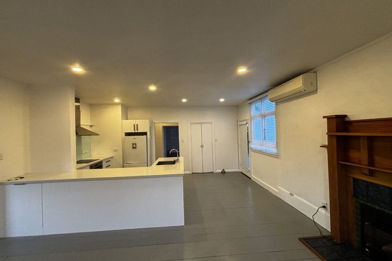 Photo of property in 8 Bell Street, Welbourn, New Plymouth, 4310