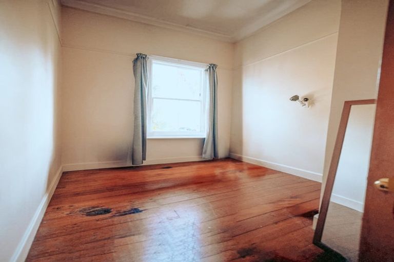 Photo of property in 34 Church Street, Northcote Point, Auckland, 0627