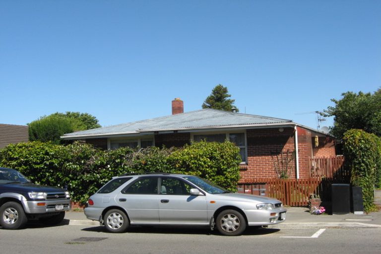 Photo of property in 1/24 Aikmans Road, Merivale, Christchurch, 8014