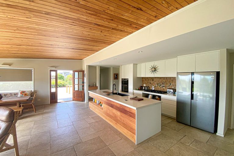 Photo of property in 19 Sandridge Terrace, Pohara, Takaka, 7183