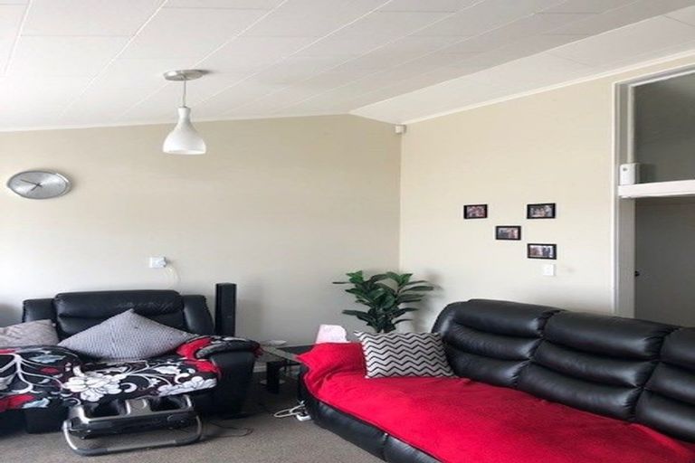 Photo of property in 1/81 Station Road, Papatoetoe, Auckland, 2025
