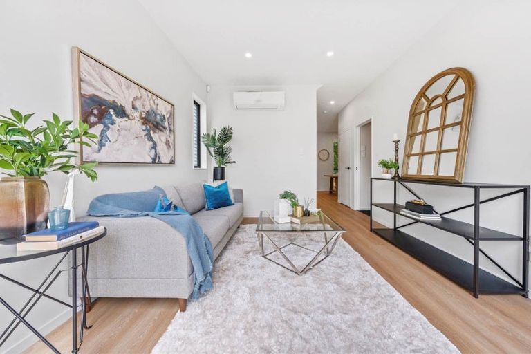 Photo of property in 36b Whitford Road, Botany Downs, Auckland, 2014