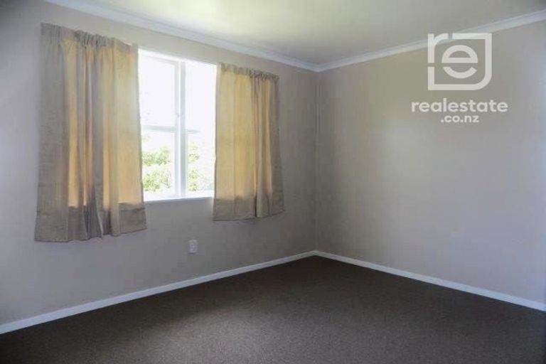 Photo of property in 76 Fitzwater Place, Henderson, Auckland, 0612