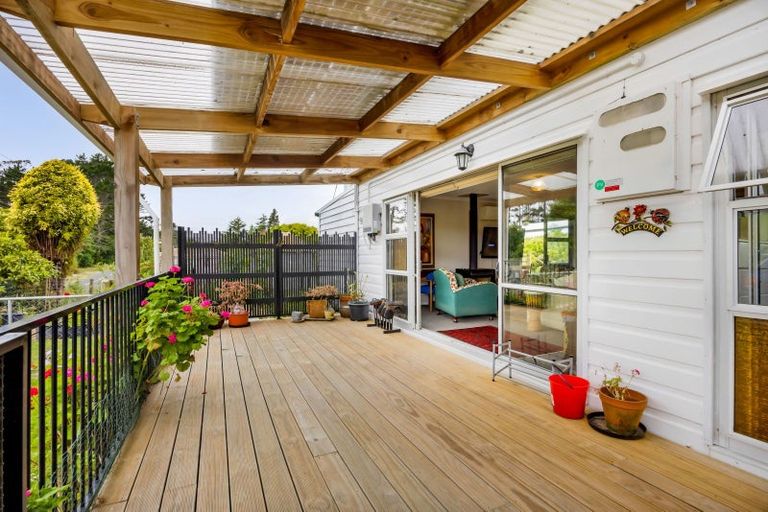 Photo of property in 20 Dudley Road Lower, Inglewood, 4386