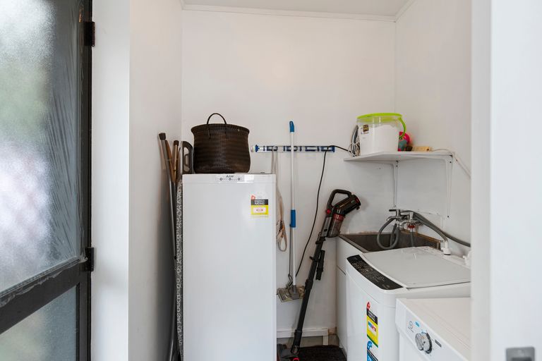 Photo of property in 135 Hakanoa Street, Huntly, 3700