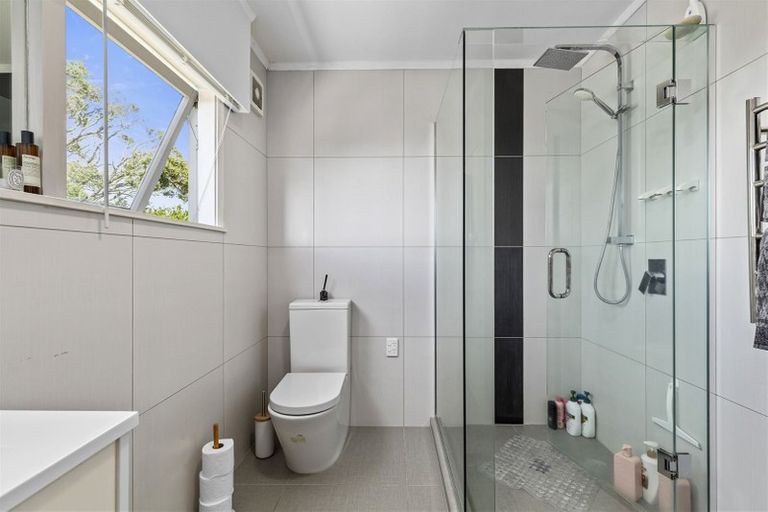 Photo of property in 120 Sunrise Avenue, Mairangi Bay, Auckland, 0630