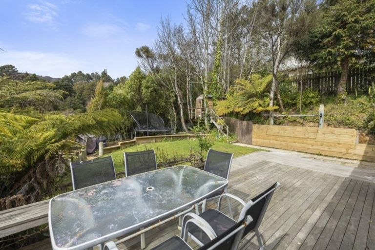 Photo of property in 13 Kopara Grove, Stokes Valley, Lower Hutt, 5019