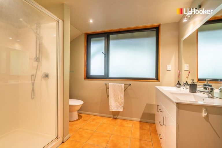 Photo of property in 6 Caleb Place, Helensburgh, Dunedin, 9010