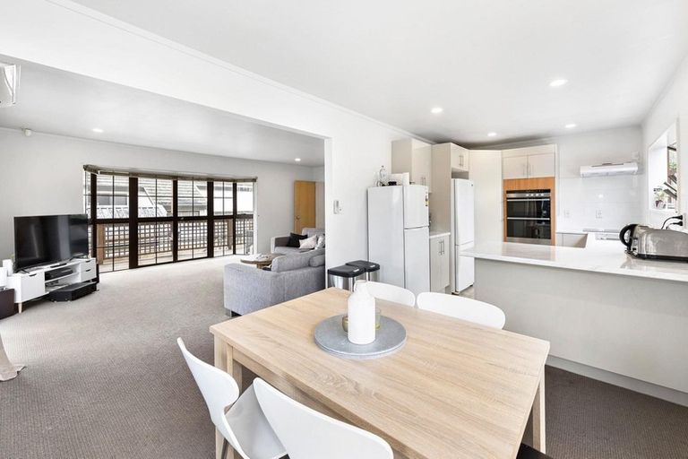Photo of property in 16a Aliford Avenue, One Tree Hill, Auckland, 1061