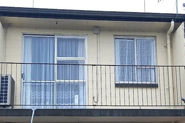 Photo of property in 6/4 Wha Street, Frankton, Hamilton, 3204