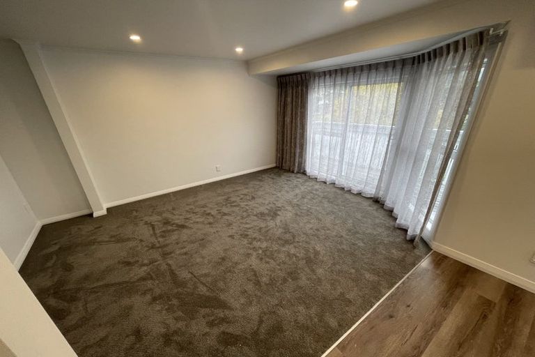 Photo of property in 14 West Road, Northland, Wellington, 6012