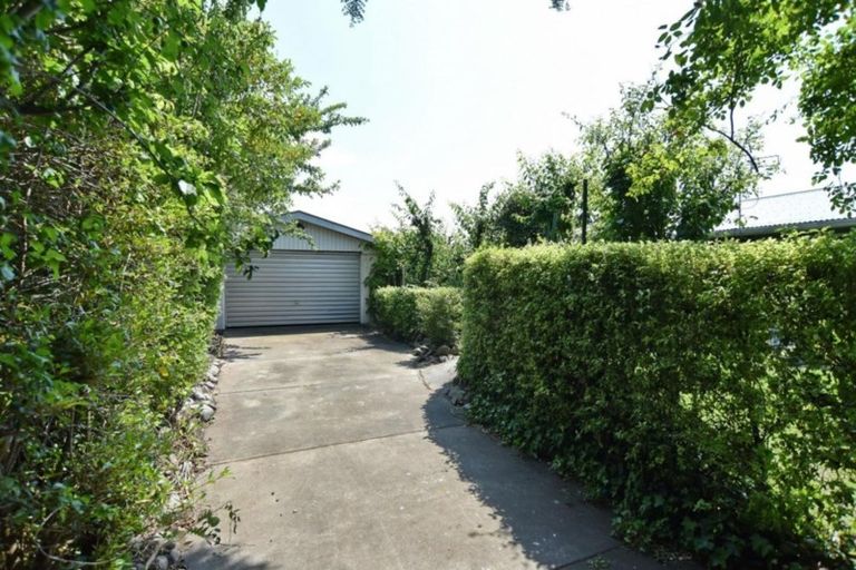 Photo of property in 4 Coates Place, Rangiora, 7400