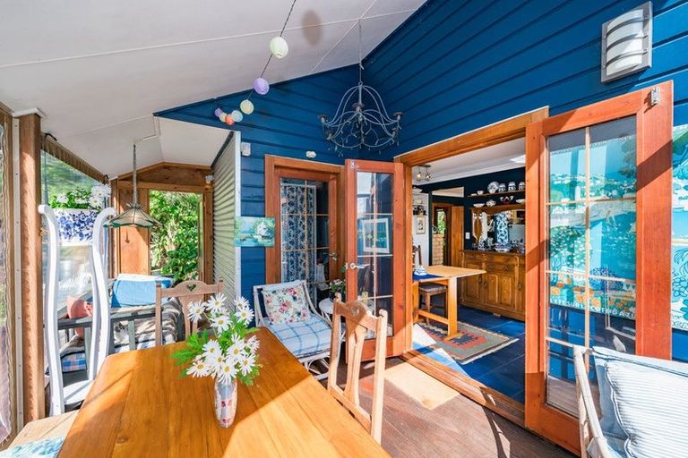 Photo of property in 5 Flaxmere Street, Waikanae Beach, Waikanae, 5036