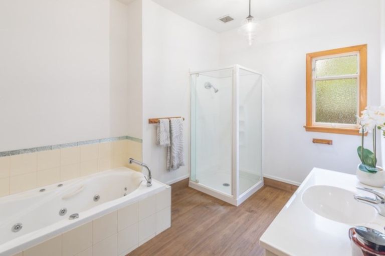 Photo of property in 43 Woodchester Avenue, Richmond, Christchurch, 8013