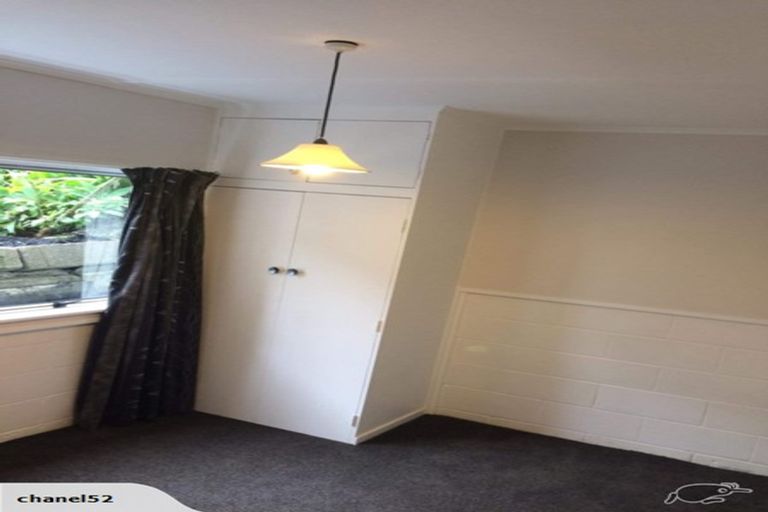 Photo of property in 2/27 Salem Place, Torbay, Auckland, 0630