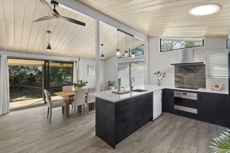 Photo of property in 44 Kowhai Street, Hamilton Lake, Hamilton, 3204