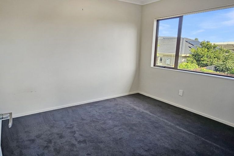 Photo of property in 98d Naylors Drive, Mangere, Auckland, 2022