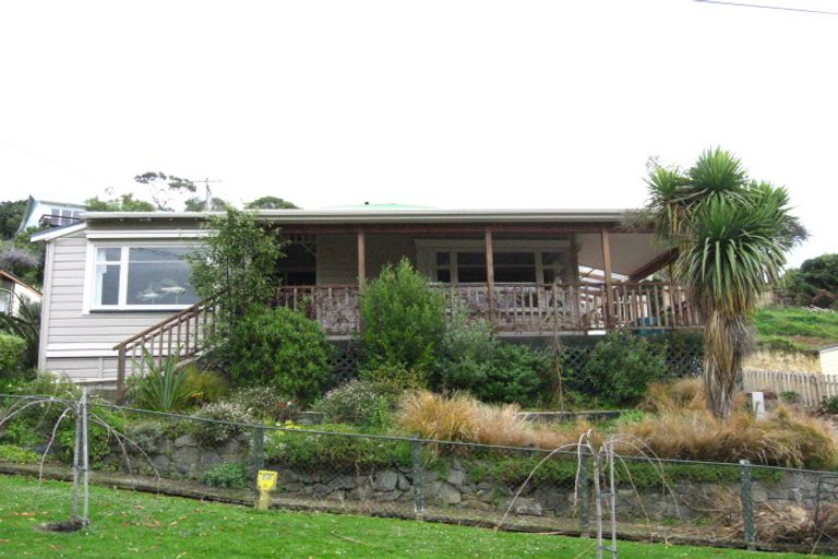 Photo of property in 77 Marion Street, Macandrew Bay, Dunedin, 9014