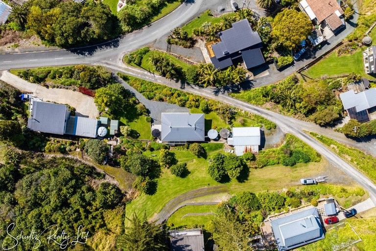 Photo of property in 2 Cliff Street, Pahi, Paparoa, 0571