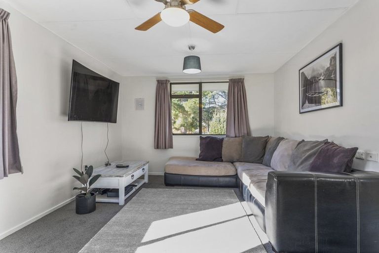 Photo of property in 19 Linrosa Place, Cromwell, 9310