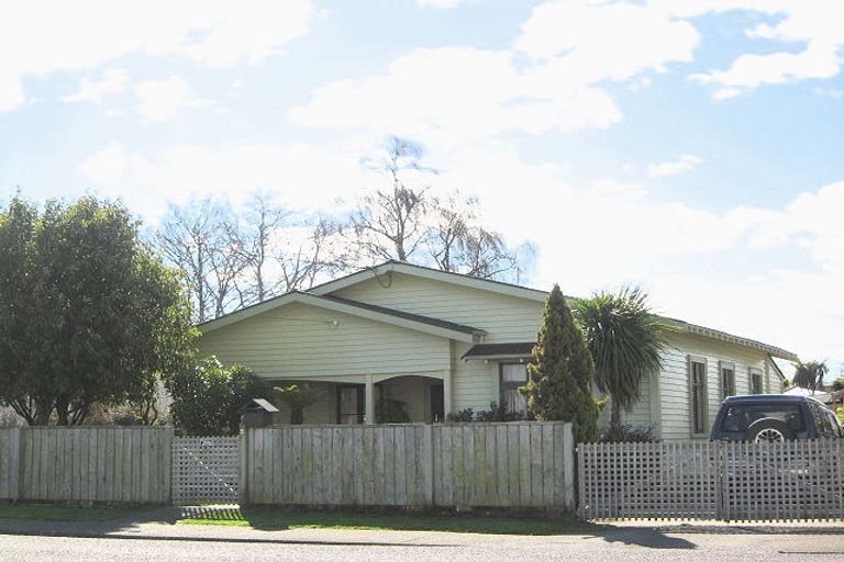Photo of property in 5 Francis Drake Street, Waipukurau, 4200