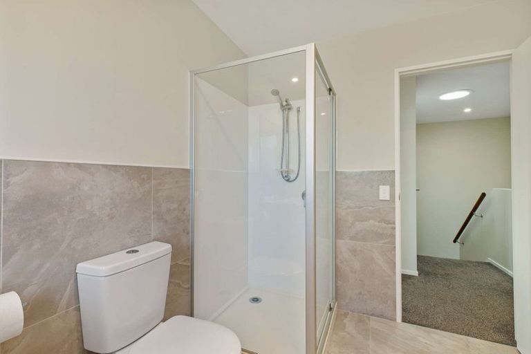 Photo of property in 2 Courage Road, Papakura, 2110