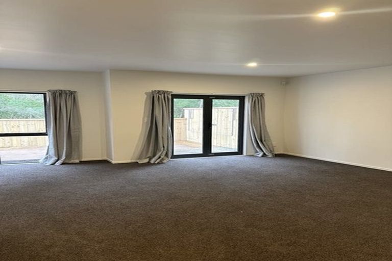 Photo of property in 17 Sun Place, Henderson, Auckland, 0612