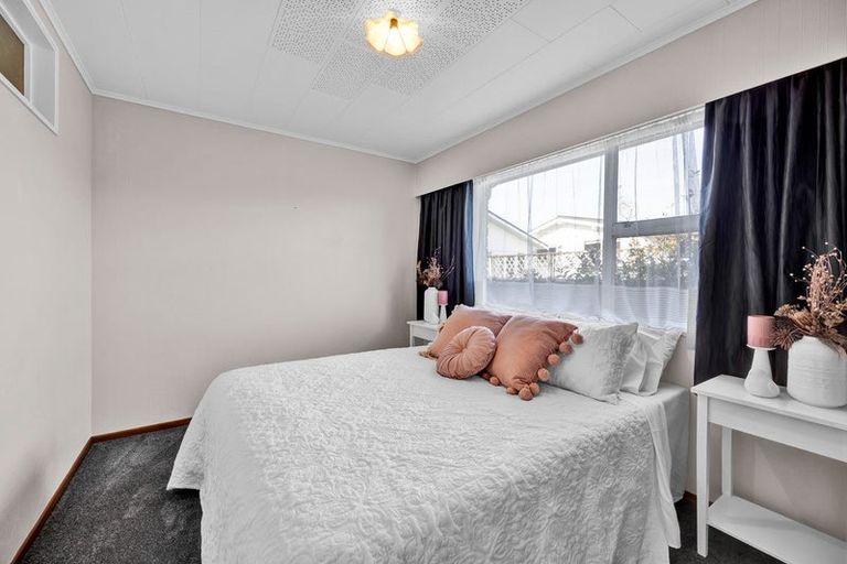 Photo of property in 3a Surrey Street, Hawera, 4610