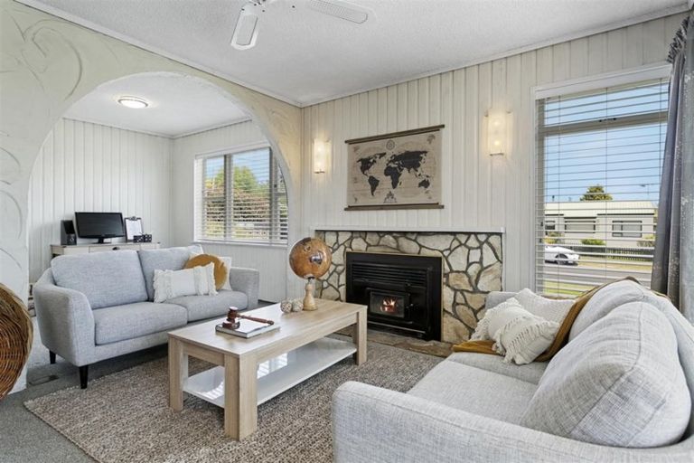 Photo of property in 2/30 Puriri Street, Hilltop, Taupo, 3330