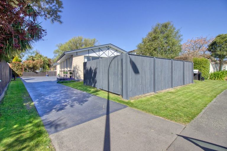 Photo of property in 1/24 Oldham Crescent, Halswell, Christchurch, 8025