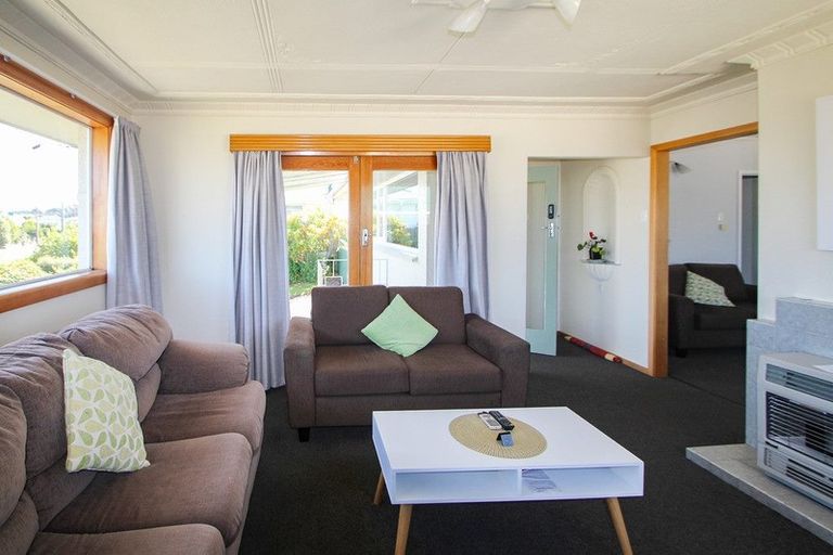 Photo of property in 8 Oxford Street, Holmes Hill, Oamaru, 9401