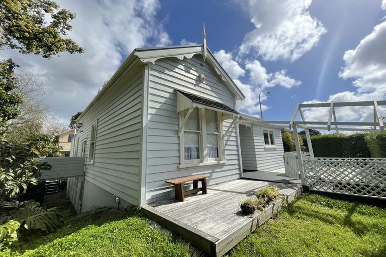 Photo of property in 38 Bellwood Avenue, Mount Eden, Auckland, 1024