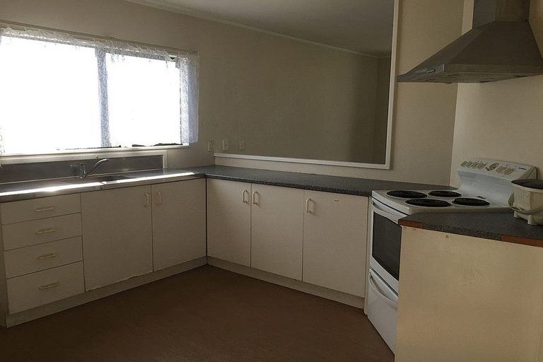 Photo of property in 1/25 Solveig Place, Randwick Park, Auckland, 2105