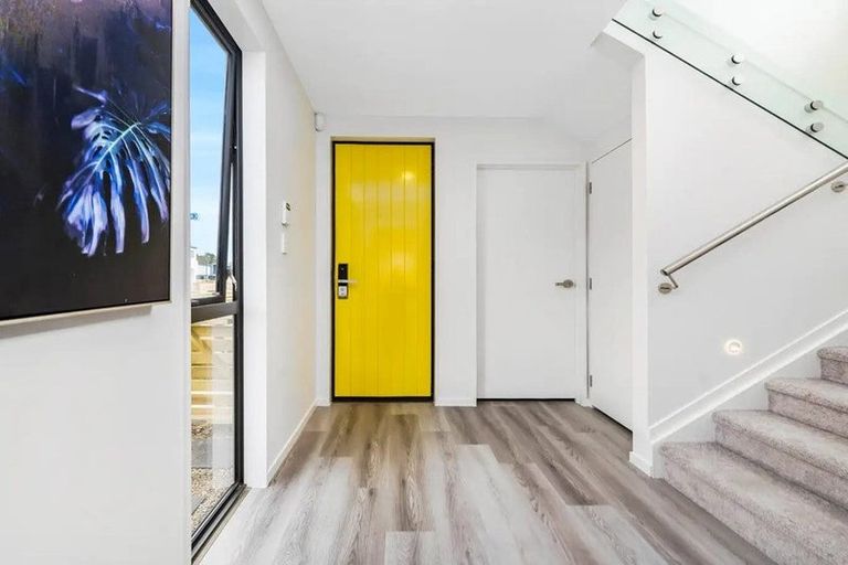Photo of property in 24 Clayden Shuttleworth Street, Papakura, 2110