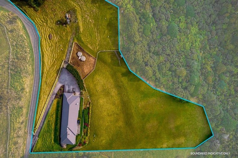 Photo of property in 92 Taiapa Valley Road, Muriwai, Waimauku, 0881