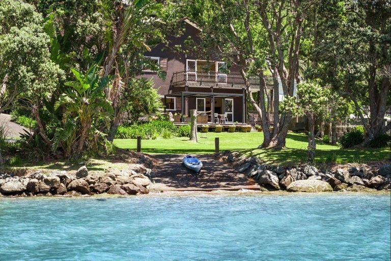 Photo of property in 31 Young Street, Mahurangi East, Warkworth, 0982