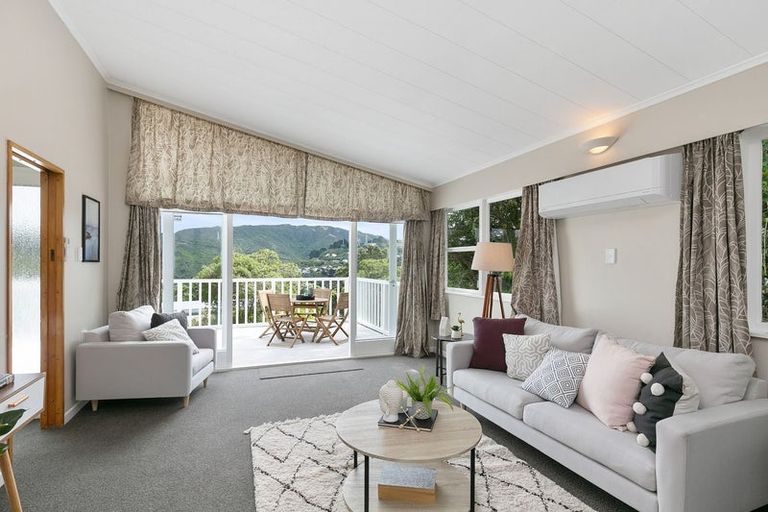 Photo of property in 4 Denbigh Way, Wilton, Wellington, 6012