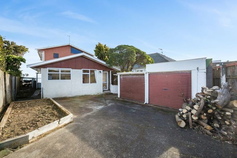 Photo of property in 22a Steyne Avenue, Plimmerton, Porirua, 5026