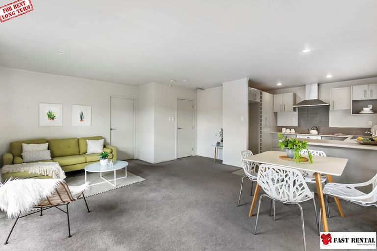 Photo of property in 2 Datura Place, Sunnynook, Auckland, 0620