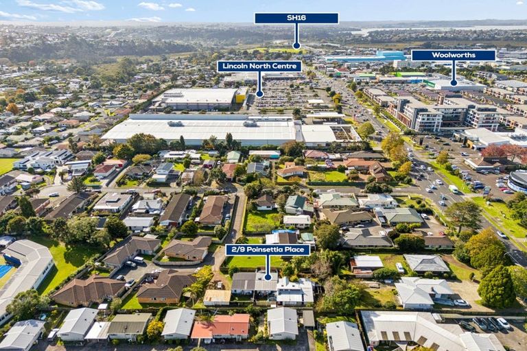 Photo of property in 2/9 Poinsettia Place, Henderson, Auckland, 0610