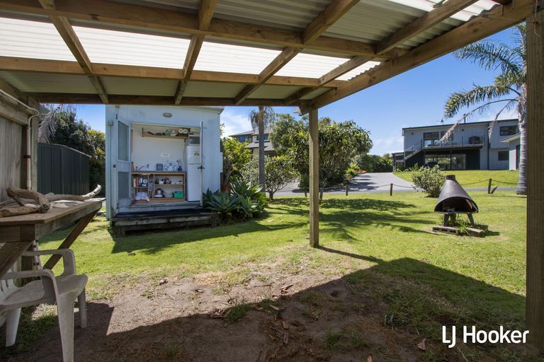 Photo of property in 65a Bowentown Boulevard, Bowentown, Waihi Beach, 3177
