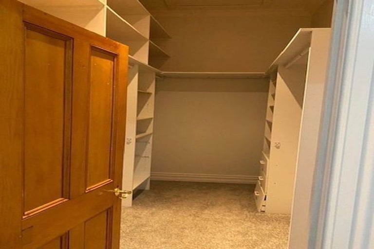 Photo of property in 33 Glencoe Road, Browns Bay, Auckland, 0630