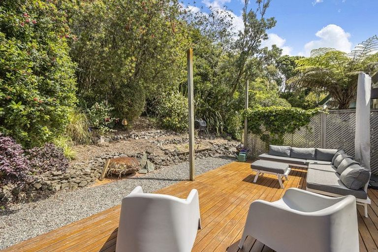 Photo of property in 3/1 Mulberry Place, Glenfield, Auckland, 0629