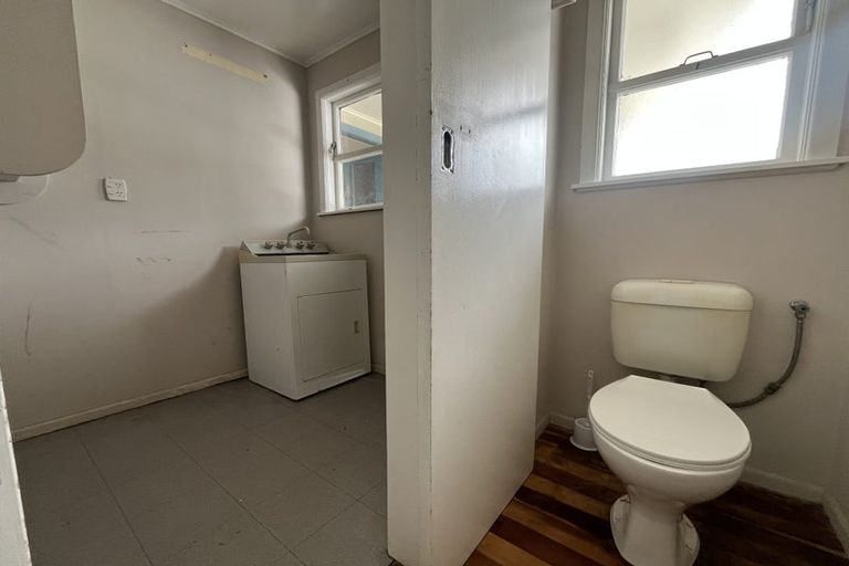 Photo of property in 249 Wellington Road, Wainuiomata, Lower Hutt, 5014