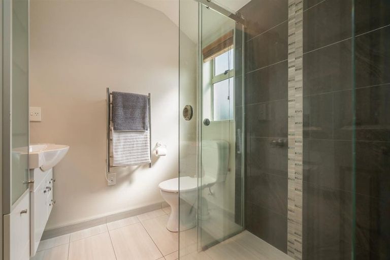 Photo of property in 6 Ross Place, Northwood, Christchurch, 8051